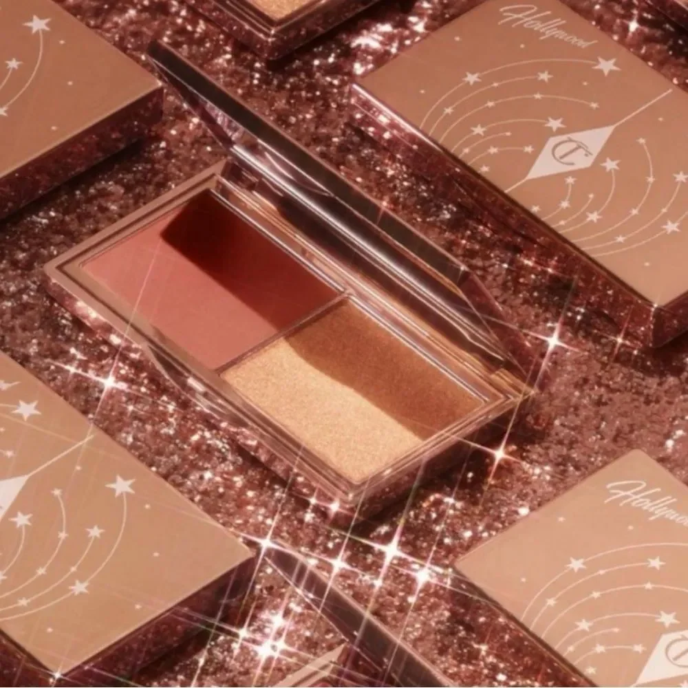 Charlotte Tilbury Blush & Glow Glide Palette with Pink Precision Brush Tan/Dore